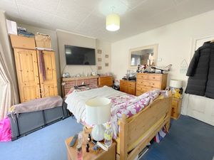 Silcott Street- click for photo gallery